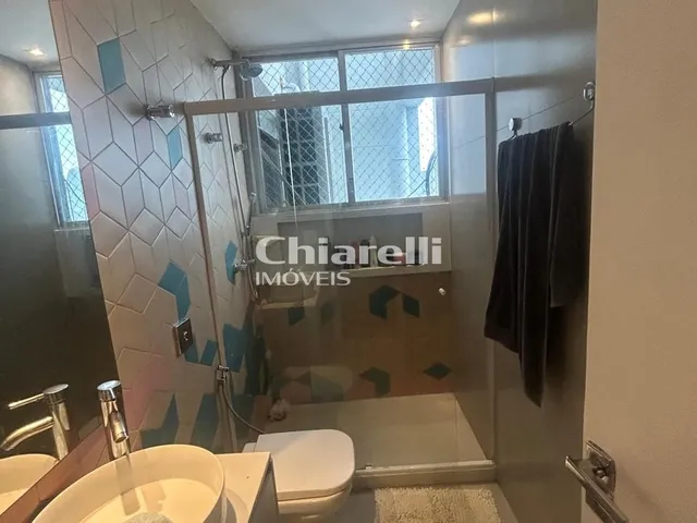 Imagem 4: Apartamento de alto padrão à venda em Icaraí-RJ: 4 quartos, 2 suítes, vista para o