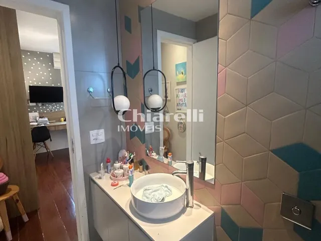 Imagem 9: Apartamento de alto padrão à venda em Icaraí-RJ: 4 quartos, 2 suítes, vista para o