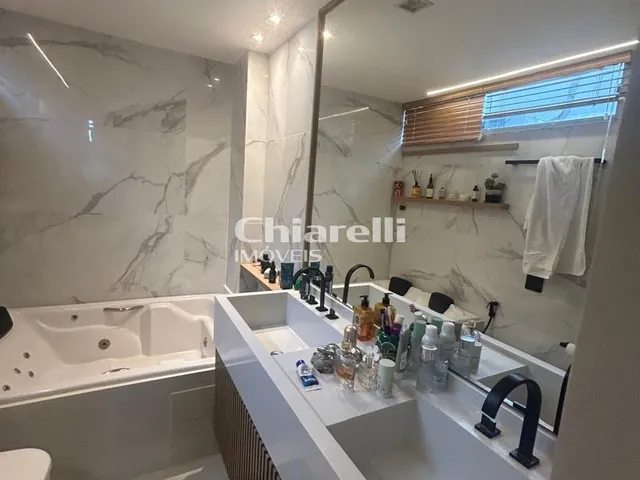 Imagem 16: Apartamento de alto padrão à venda em Icaraí-RJ: 4 quartos, 2 suítes, vista para o