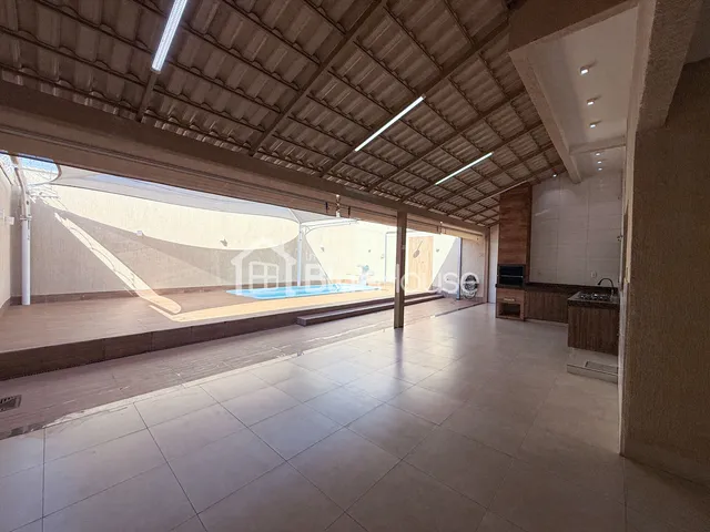 Imagem 12: Casa de 3Q sendo 1 suíte plena c/ closet no Jardim Curitiba