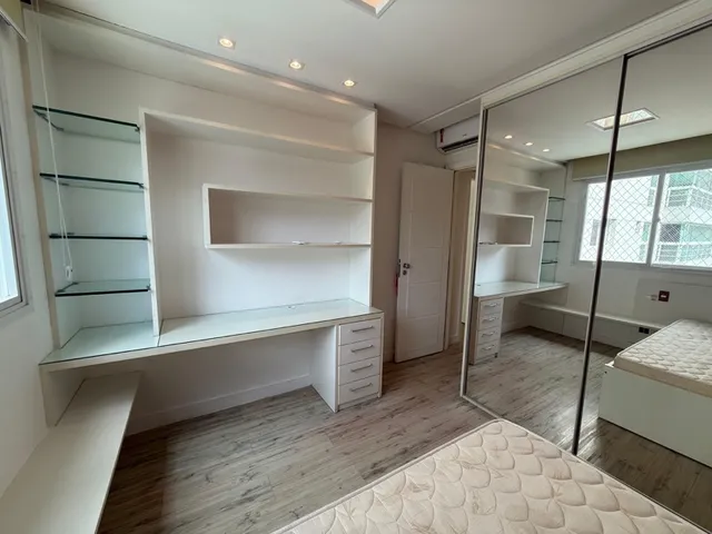 Imagem 10: A 5ª Avenida Imóveis selecionou essa unidade nascente e mobiliado no Condominio BARRA