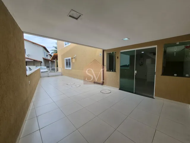 Imagem 4: Casa Duplex de Luxo no Condomínio Villagio Verde: 3 Quartos, 2 Suítes, 140m² de