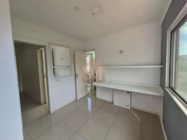 Imagem 12: Casa Duplex de Luxo no Condomínio Villagio Verde: 3 Quartos, 2 Suítes, 140m² de