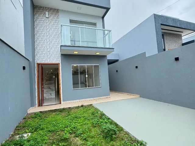 Imagem: Casa triplex para locação anual em Perocão