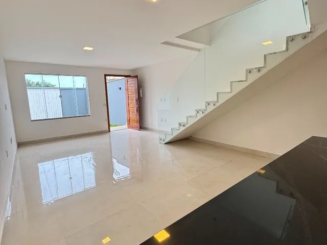 Imagem 3: Casa triplex para locação anual em Perocão, Guarapari-ES: 3 quartos, 2 suítes, 3
