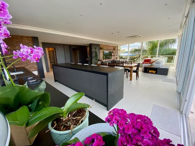 Imagem 1: Apartamento Cobertura para Venda em Jurerê Internacional Florianópolis-SC