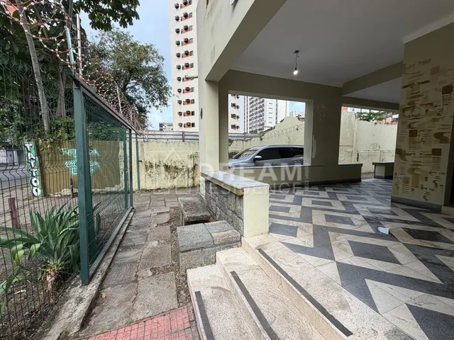 Imagem 4: Casa à venda no bairro Torre - Recife/PE, Norte