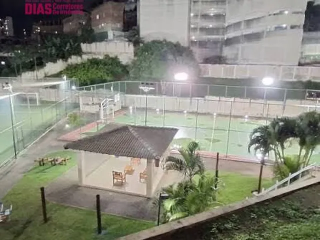 Imagem 10: Vendo lindo Apartamento reformado nascente com 68m2 com 3/4, suíte, armários e
