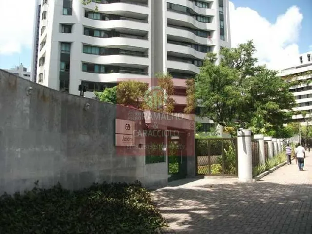 Imagem: O apartamento possui 4 Dormitórios, 4 Suítes, 1 Banheiro,