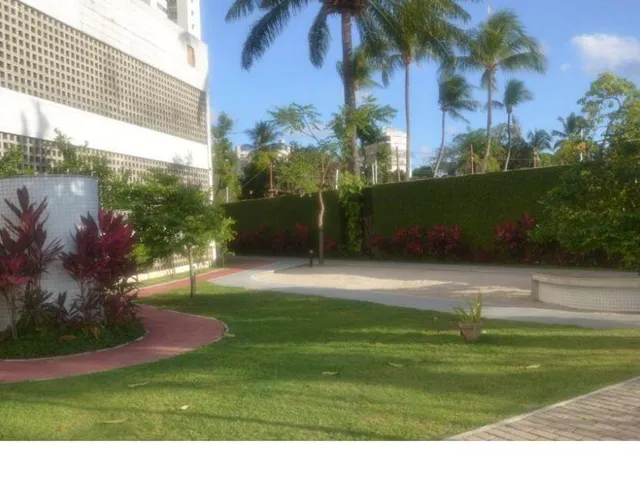 Imagem: O apartamento possui 4 Dormitórios, 3 Suítes, 1 Banheiro,