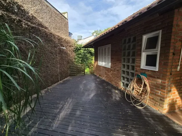 Imagem 7: Casa com área externa em Lagoa da Conceição, Florianópolis/SC