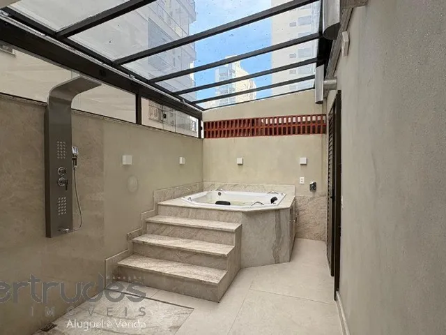 Imagem 2: Apartamento com 4 quartos para venda na Praia do Canto