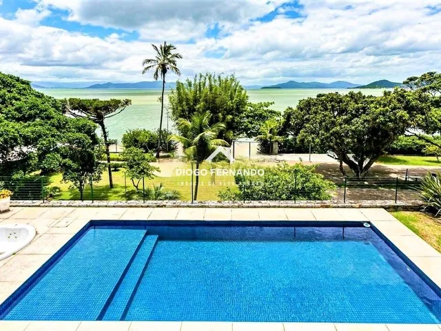 Imagem 3: Casa Alto Padrão Frente Mar em Condomínio no Cacupé