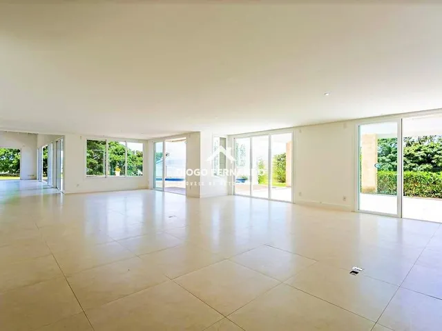Imagem 2: Casa Alto Padrão Frente Mar em Condomínio no Cacupé
