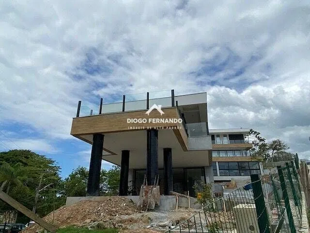 Imagem 4: Casa Alto Padrão em Condomínio de Luxo em Garopaba