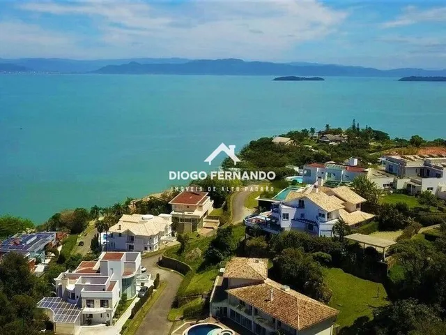 Imagem 11: Casa de Alto Padrão Frente Mar em Condomínio de Luxo - Cacupé/Florianópolis