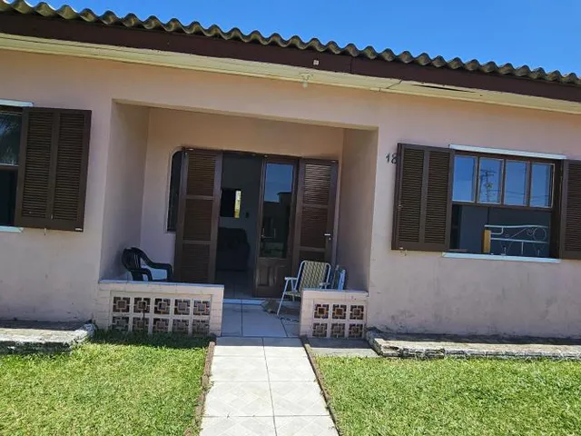 Imagem 2: Casa de Alvenaria com 3 Dormitorio(s) localizado(a) no bairro Centro em CIDREIRA / Rio