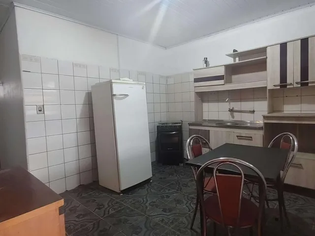 Imagem 7: Casa de Alvenaria com 6 Dormitorio(s) localizado(a) no bairro Parque dos Pinus em