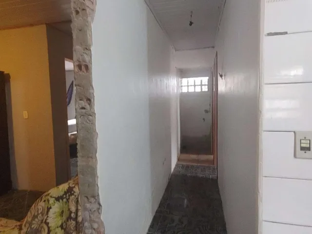 Imagem 9: Casa de Alvenaria com 6 Dormitorio(s) localizado(a) no bairro Parque dos Pinus em