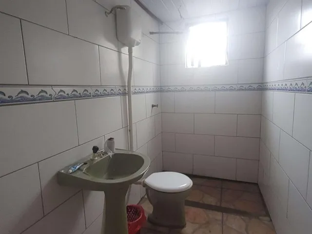 Imagem 11: Casa de Alvenaria com 6 Dormitorio(s) localizado(a) no bairro Parque dos Pinus em