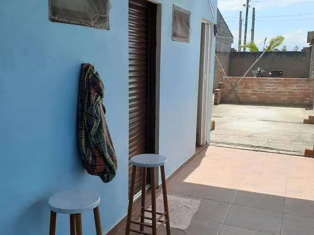 Imagem: CASA ALVENARIA COM PISCINA com 2 Dormitorio(s)