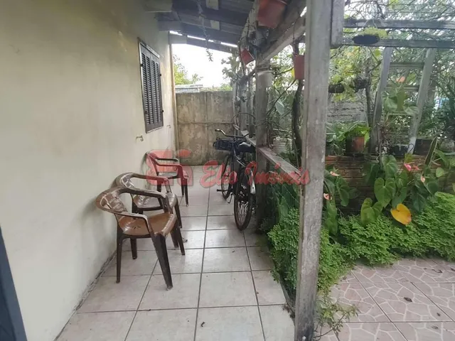 Imagem: Casa de Alvenaria com 2 Dormitorio(s) localizado(a)