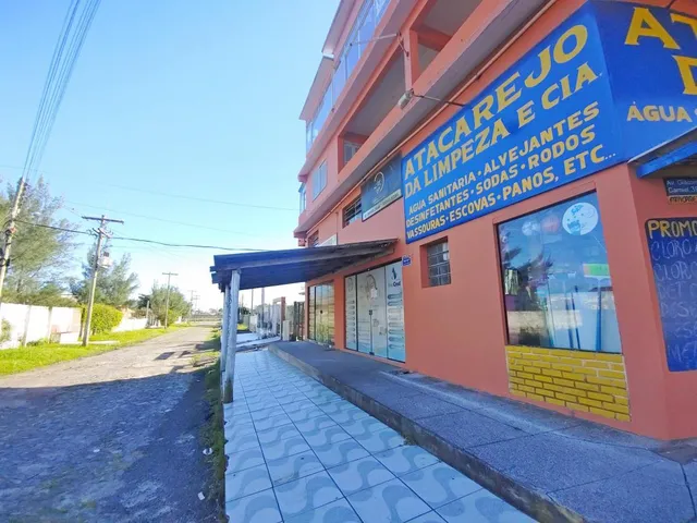 Imagem: Loja com 4 Dormitorio(s) localizado(a) no