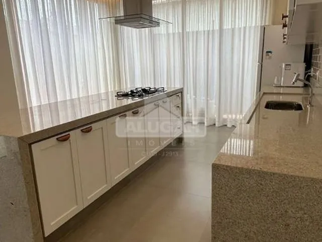 Imagem 2: Sobrado 2 - 3 suítes com área gourmet - 110 Sul