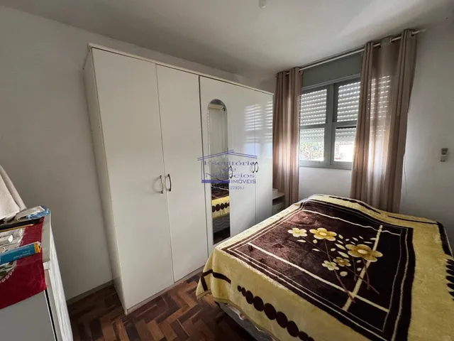 Imagem 1: Apartamento à venda em Porto Alegre - Bairro Camaquã: 2 quartos, 1 banheiro, 1 vaga de