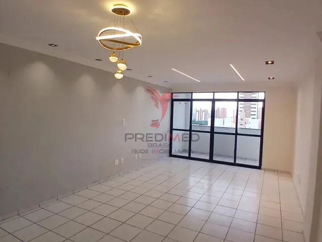 Imagem 6: Apartamento com 3 dormitórios + dependência, medindo 117 metros no bairro de