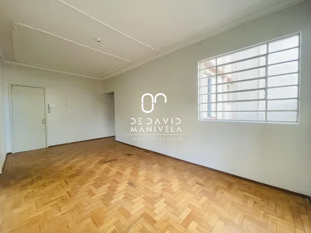 Imagem 12: Apartamento central, com sacada, dependência de empregada a venda