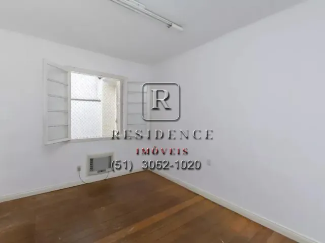 Imagem 2: Casa comercial de alto padrão, 6 quartos, 3 banheiros, 240m² - Porto Alegre-RS, bairro