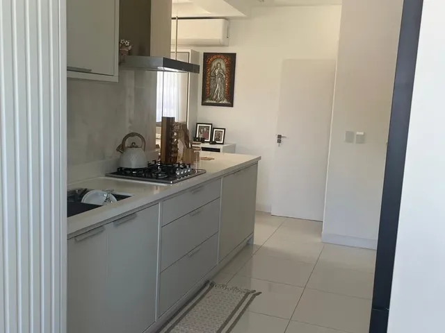 Imagem 14: Encante-se com esta linda casa no bom abrigo - localização privilegiada
