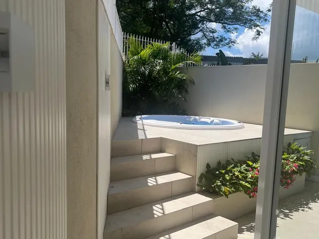 Imagem 3: Encante-se com esta linda casa no bom abrigo - localização privilegiada