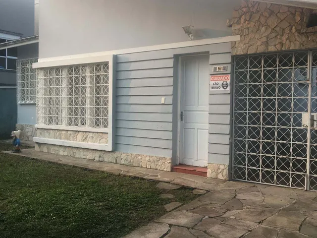 Imagem: Casa Padrão com Terreno no Guabirotuba