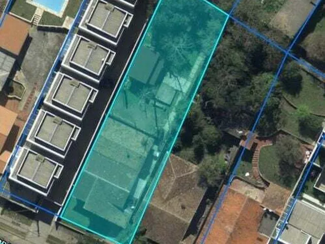 Imagem 2: Casa Padrão com Terreno no Guabirotuba