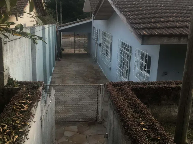 Imagem 3: Casa Padrão com Terreno no Guabirotuba
