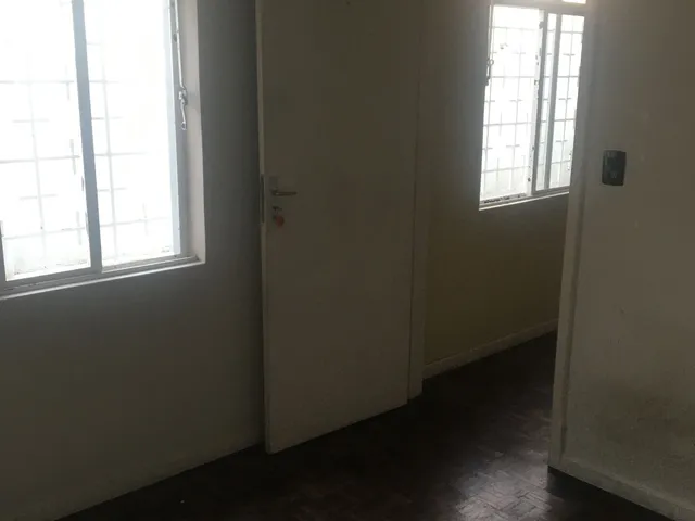 Imagem 9: Casa Padrão com Terreno no Guabirotuba
