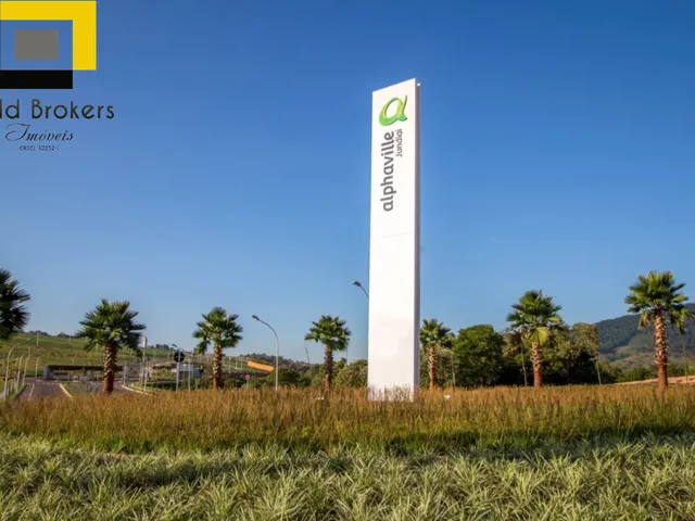 Imagem: O terreno possui 471m² de Área Privada e está localizado