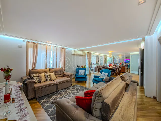 Imagem: O apartamento possui 4 Dormitórios, 3 Suítes, 5