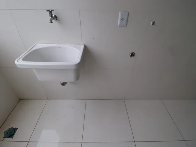 Imagem 2: Casa Padrão - Excelente Oportunidade