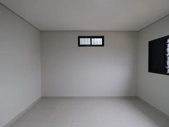 Imagem 3: Casa Padrão - Excelente Oportunidade