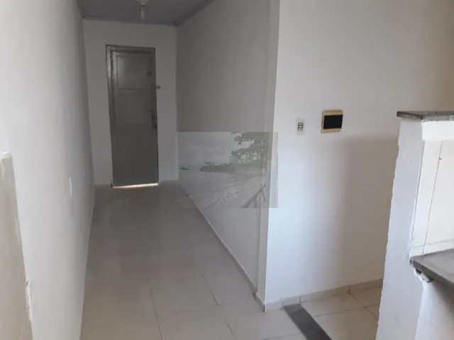 Imagem 11: Villa de 8 Apartamentos. Varanda, Área de serviço, 50m² de Áreae1...