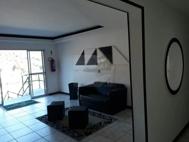 Imagem: O apartamento possui 2 Dormitórios, 1 Suíte, 1 Banheiro,