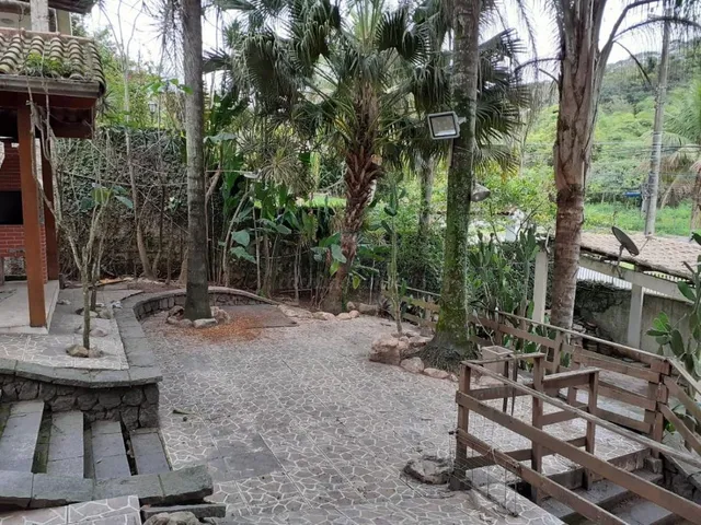 Imagem 3: Residencial/comercial com galpão