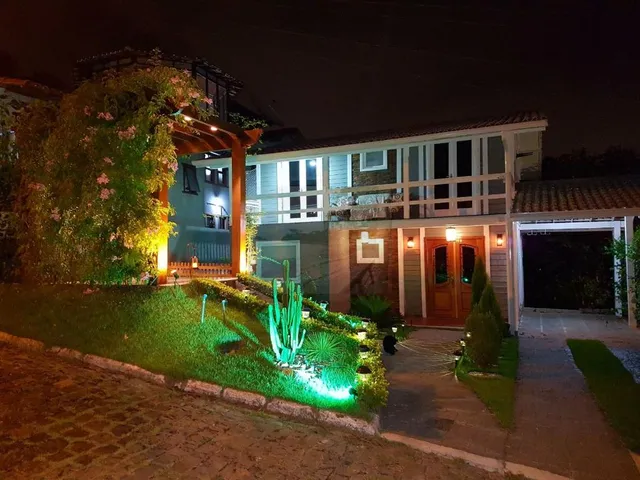 Imagem: A casa em condomínio possui 3 Dormitórios, 1 Suíte, 2