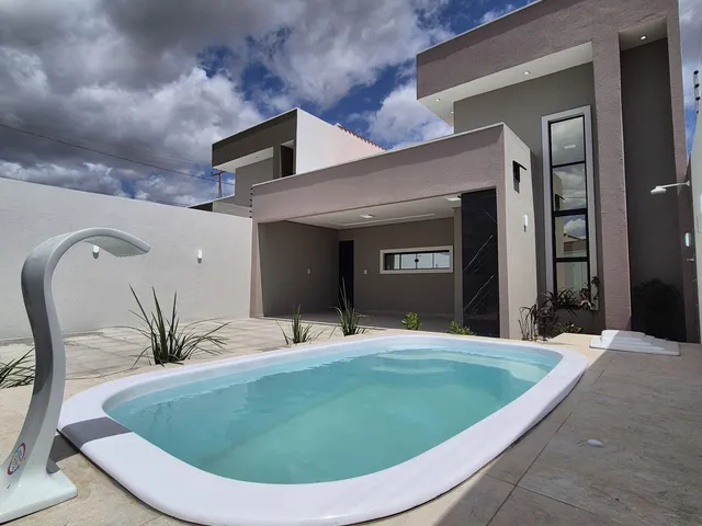 Imagem: Casa à venda no bairro Dirceu Arcoverde