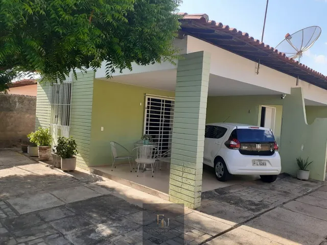 Imagem: Casa à venda no bairro Horto - Teresina/PI