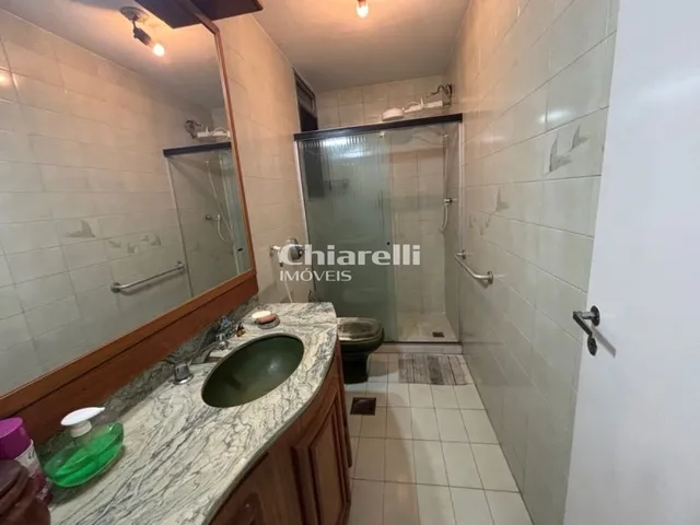 Imagem 16: Oportunidade Imperdível: Apartamento no Ingá, Niterói-RJ! 4 Quartos, 1 Suite, 2 Vagas