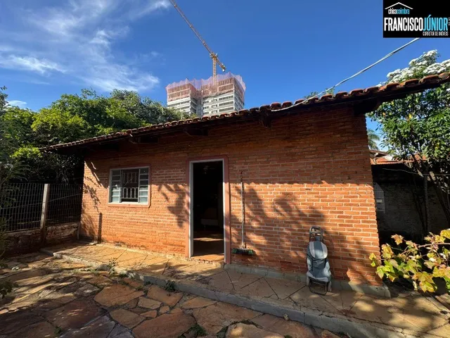 Imagem 9: ÁREA COMERCIAL NO SETOR BUENO
